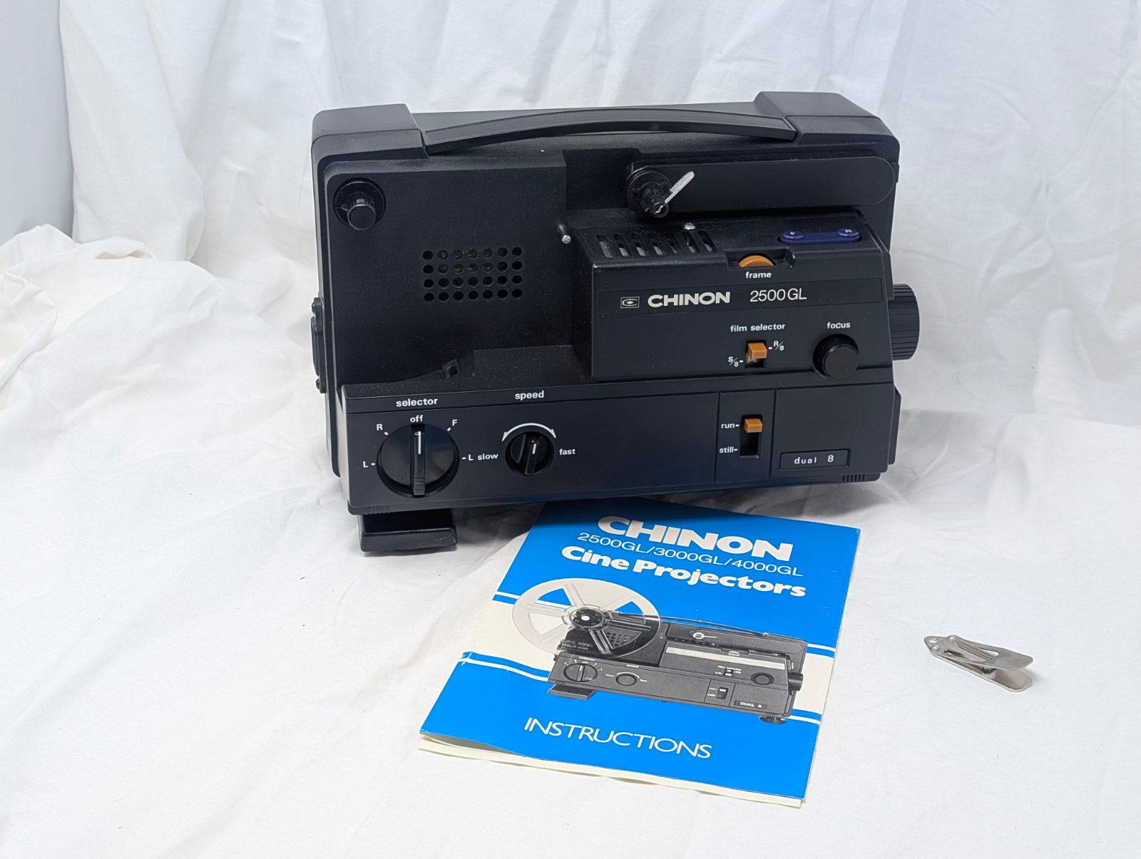 Chinon 2500GL Dual 8 / Super 8 Cine Projector — vintage relic from Dedstok Relics
